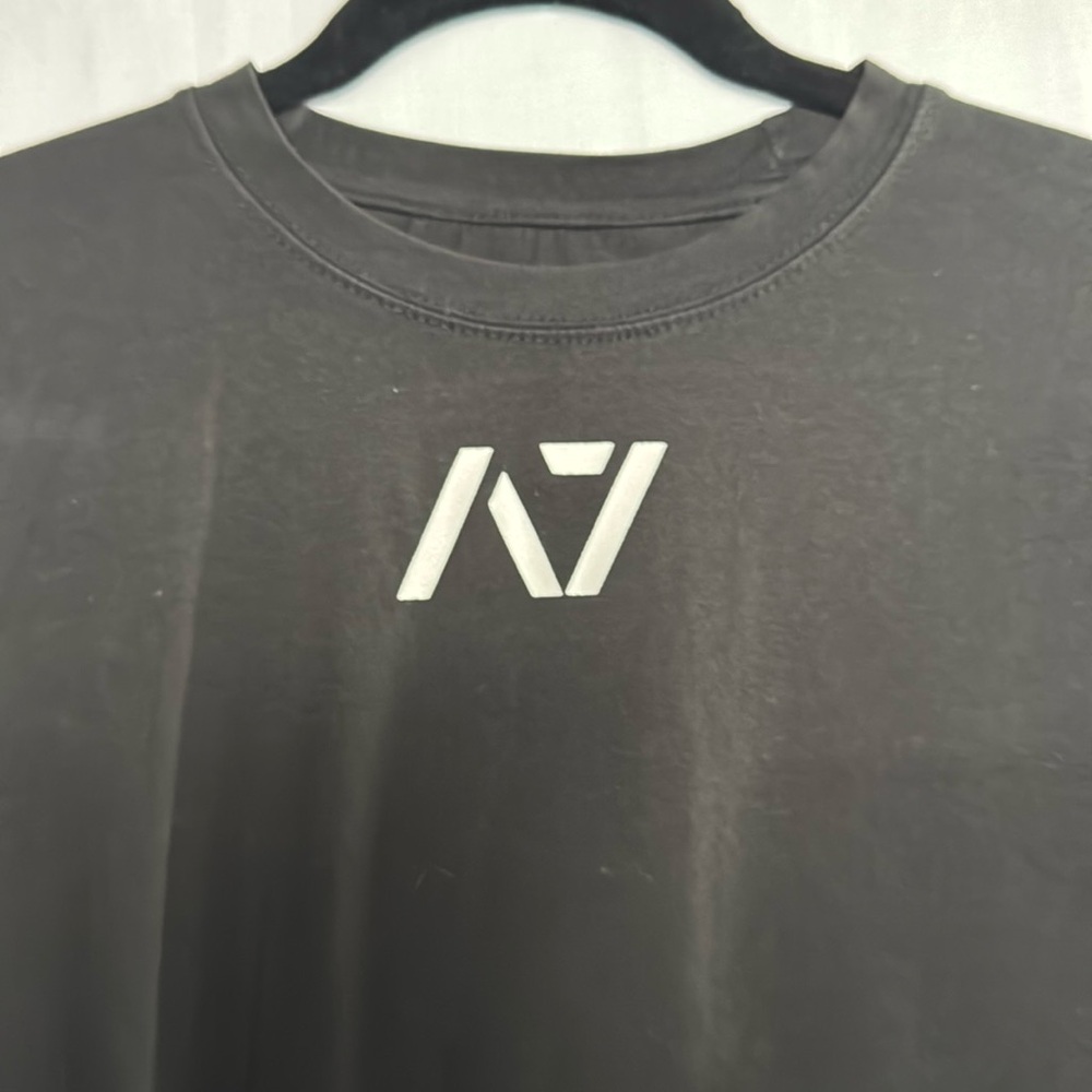 A7 Demand Greatness Shirt, XL.